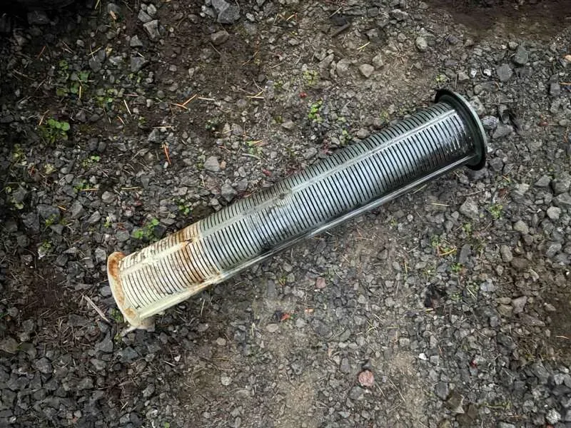 The effluent filter out of the tank and laid on the gravel.